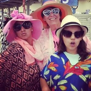 Meet your Posher, Joyce